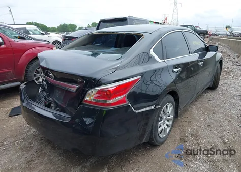 2015 Nissan Altima 2.5 S z USA, uszkodzony, nr VIN 1N4AL3AP1FC259747